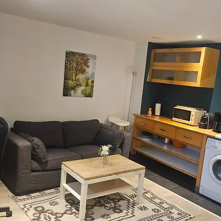 Studio Elancourt شقة إيلانكورت